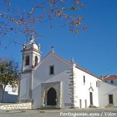 Igreja Paroquial de Cheleiros
