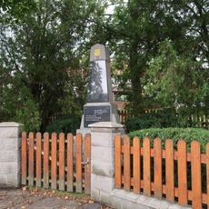 Pomník padlým ve Lhotce