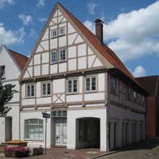 Wohn- und Geschäftshaus