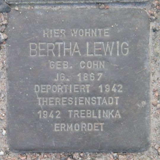 Stolperstein dedicated to Bertha Lewig