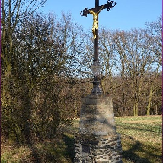Kříž u zahrádkářské kolonie na jihozápadním okraji Nového Města nad Metují
