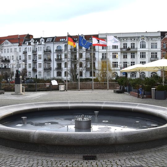 Brunnen am Bürocenter Spree-Bogen