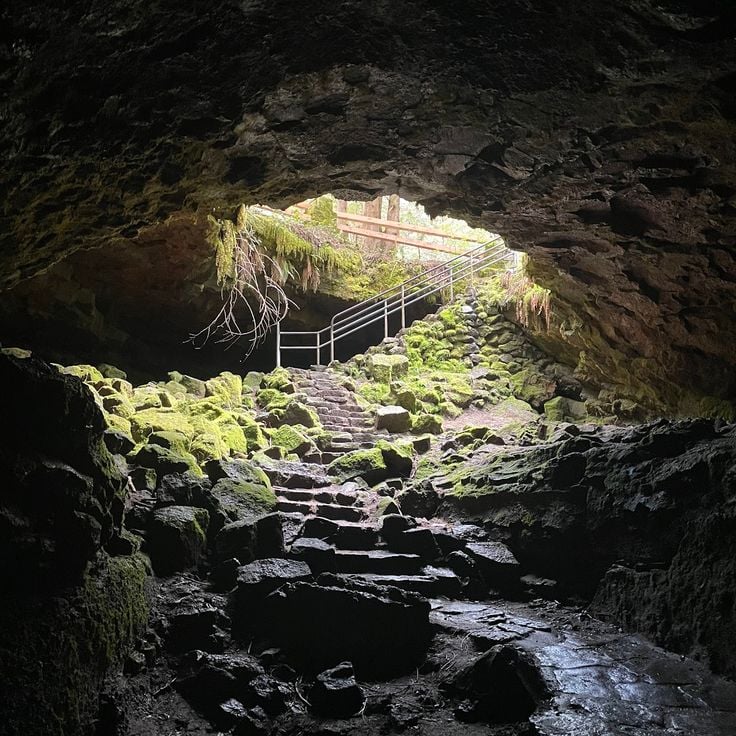 Ape Cave