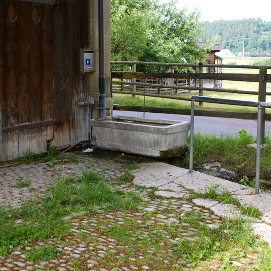 Brunnen Schloss Wittigkofen Scheune