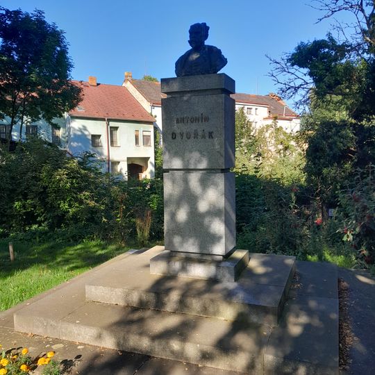 Památník Antonína Dvořáka na Dvořákově nábřeží v Příbrami