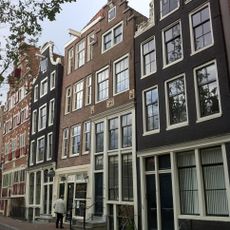Oudezijds Voorburgwal 8, Amsterdam