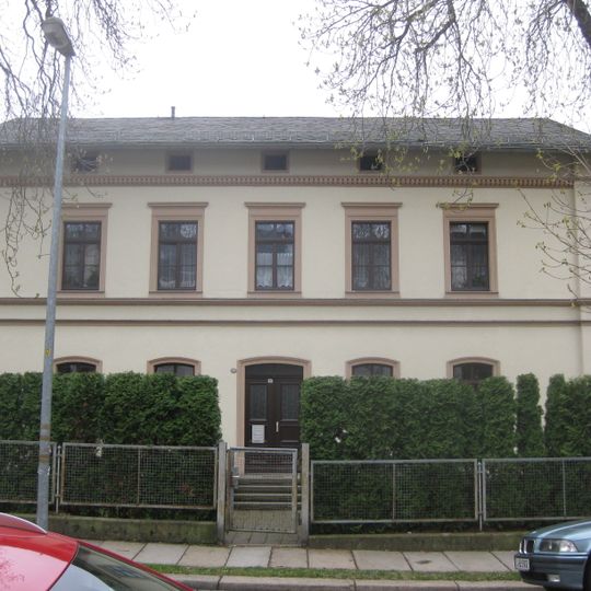 Wohnhaus in offener Bebauung Rudolf-Liebold-Straße 1c