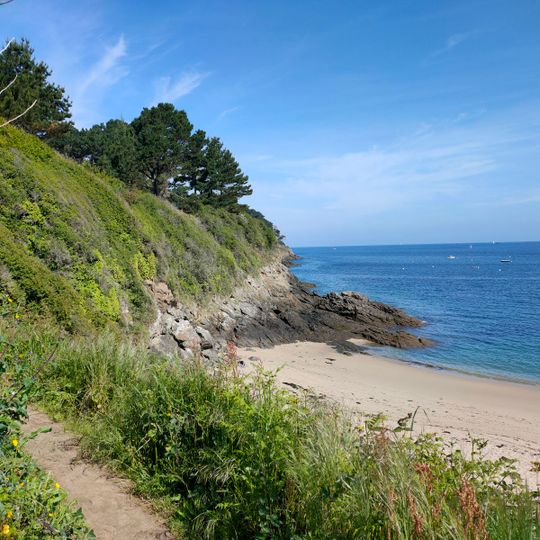Plage de la Fosse aux Vaults