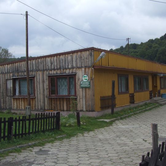 Schronisko PTTK "Kremenaros"