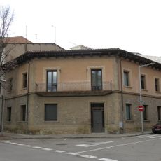 House in carrer Santiago Rusiñol, 24