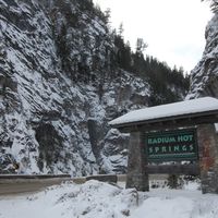 Radium Hot Springs