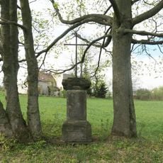 Kříž u silnice 13 v Kamenickém Šenově