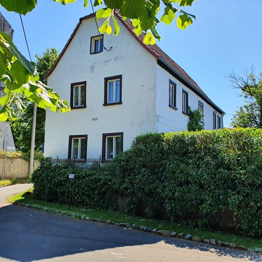 Lindenallee 8, Großzschepa