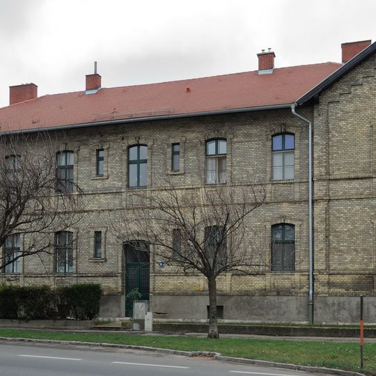 ÖBB-Wohnhaus d. Ostbahn Wien-Nickelsdorf