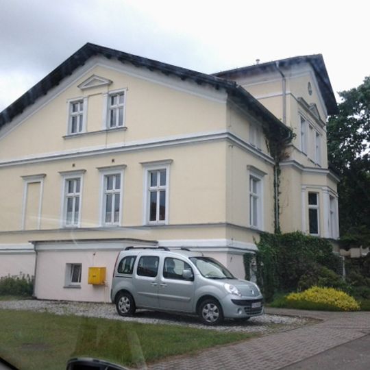 Dwór na Marcelinie w Poznaniu