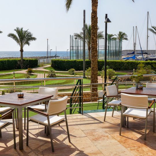 Senator Águilas Hotel