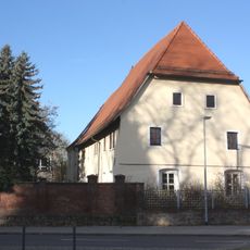 Pfarrhaus, Einfriedung und Vorgarten Pfarrgasse 1