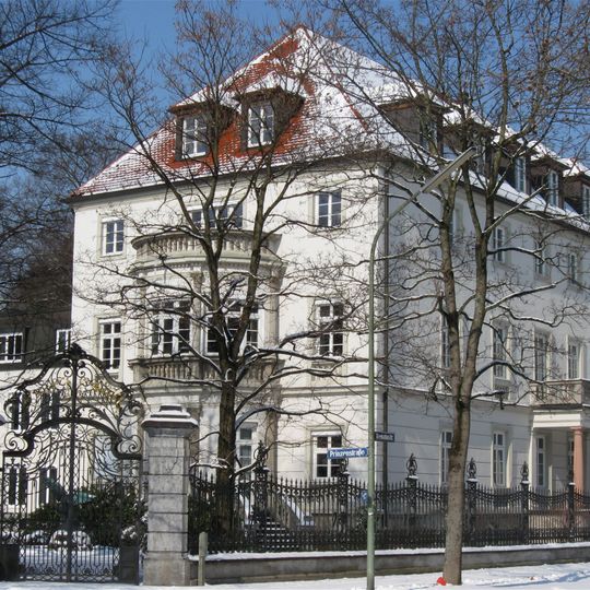 Stattliche Villa