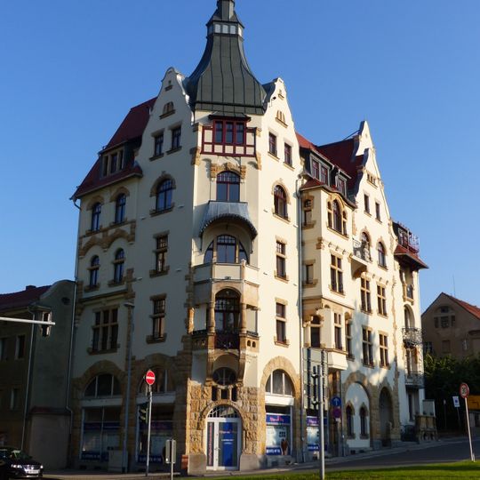 Wohn- und Geschäftshaus Promenadenring 16