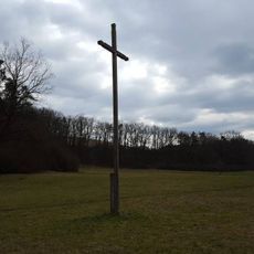 Kříž v lokalitě Valcha severovýchodně od Praskoles