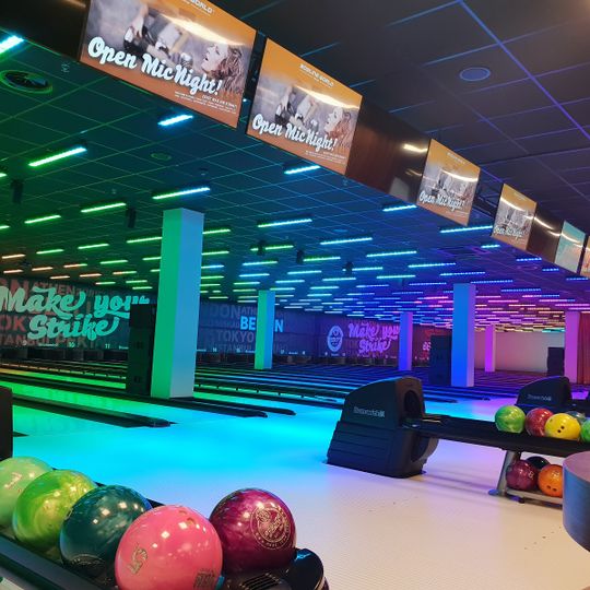 Bowling World