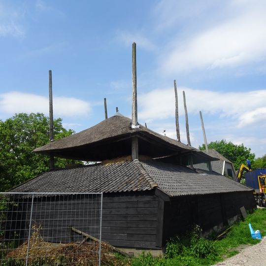 Twee gekoppelde schuurbergen