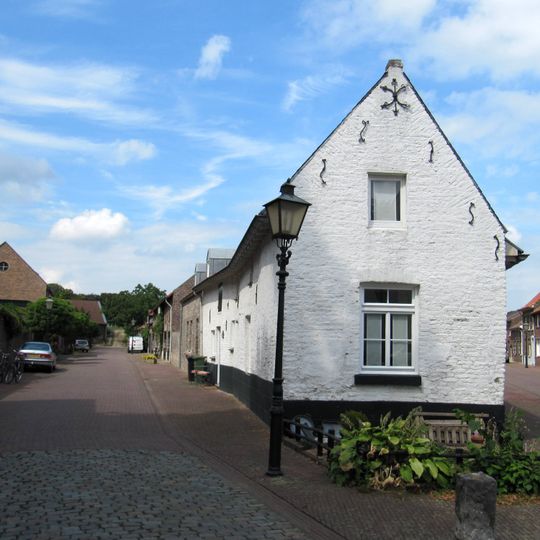 Mandenmakersstraat 1, Stevensweert