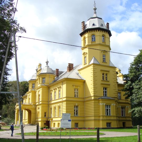 Stuchowo Palace