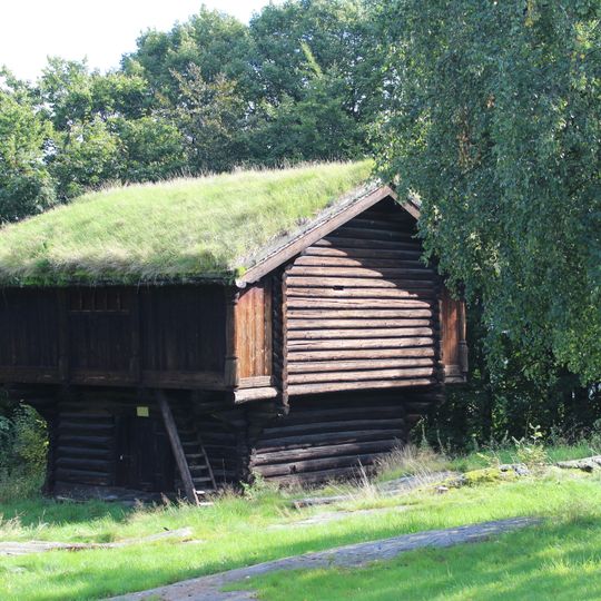 HEIERSTAD, Slottsfjellsmuseet