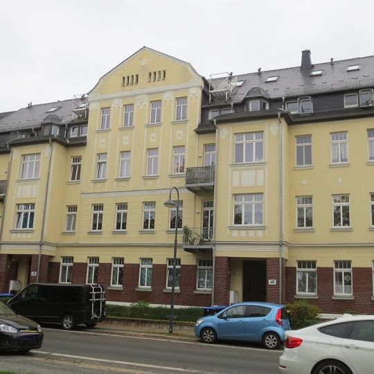 Doppelmietshaus in geschlossener Bebauung mit Vorgarten Bodelschwinghstraße 19; 21