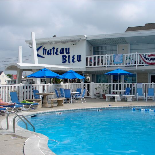 Chateau Bleu Motel