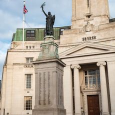 Luton War Memorial