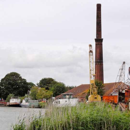 Stonefactory, Oostrum