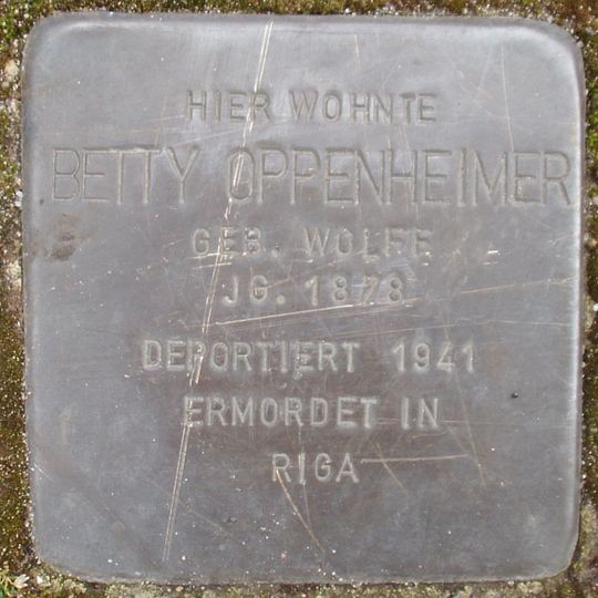 Stolperstein en memoria de Betty Oppenheimer