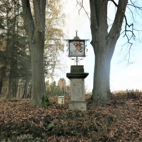 Kříž u silnice z Lipnice do Studeného