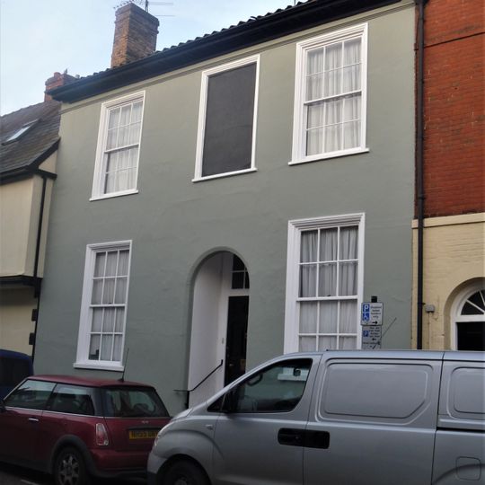 76, Guildhall Street