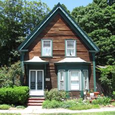 House at 322 Haven Street