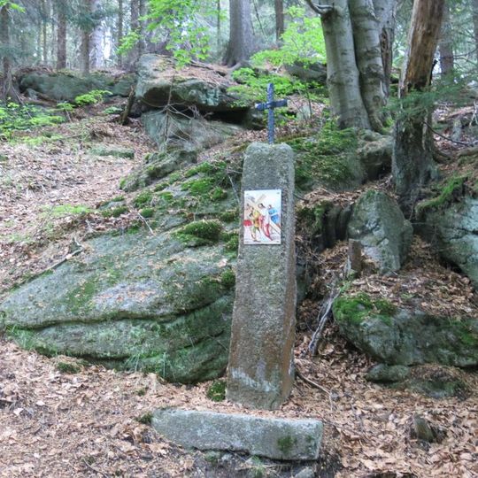 Křížová cesta Slovanka-Šimon z Kyreny pomáhá nést kříž