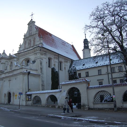 Ogrodzenie z bramkami