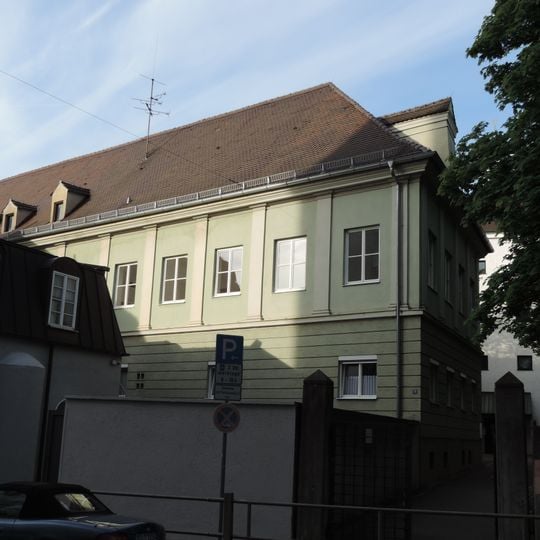 Wohl ehemaliges von Raunersches Fideikommißhaus