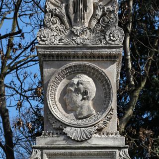Grave of Bellini
