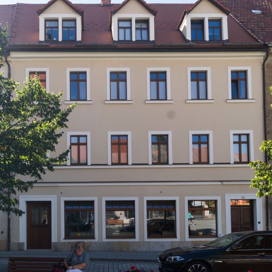 Wohnhaus in geschlossener Bebauung Markt 3; 5