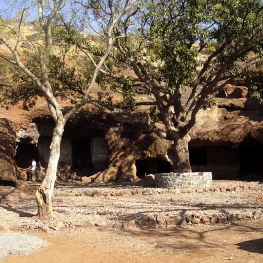 Pohale caves