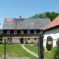Wohnstallhaus und Scheune im Winkel Alte Belmsdorfer Straße 27