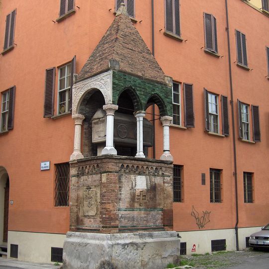 Tomb of Egidio Foscherari