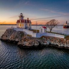 Pomham Rocks Light