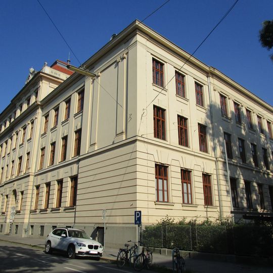 Main building of the University College of Teacher Education Styria