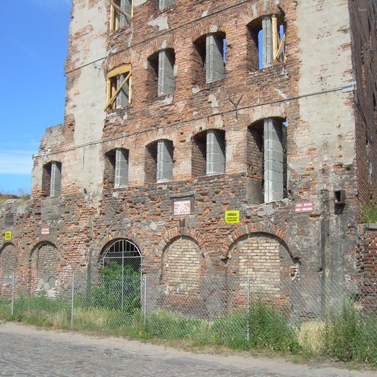 Granaries in Chmielna Street 67-68