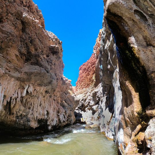 Caverna Puente del Diablo