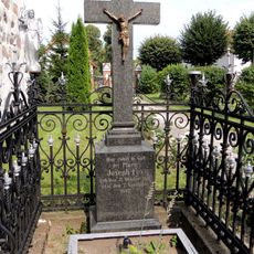 Cmentarz przykościelny